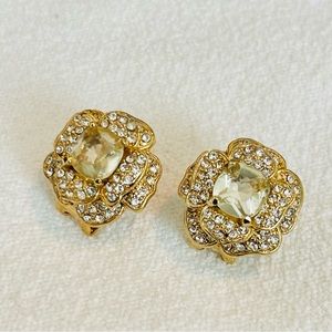 Stella & Dot Flower Earrings